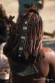 Poblado Himba en Opuwo. Las mujeres se embadurnan todo el cuerpo de ocre