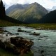 Descripción: Siguiendo el río que viene del glaciar del Pico Oguz Basi por unos parajes idílocos llegamos al Valle de Las Flores (Kok Yaiik)